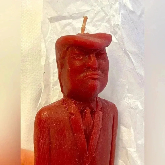 Handmade Real Beeswax  Donald Trump candle 🕯️ - Picture 3 of 5